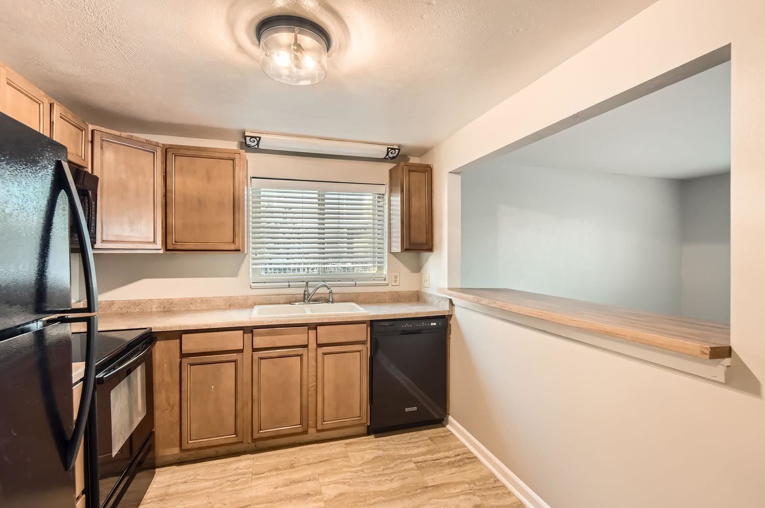 2-Bed Retreat in Englewood – Rent includes heating, water, and trash property image