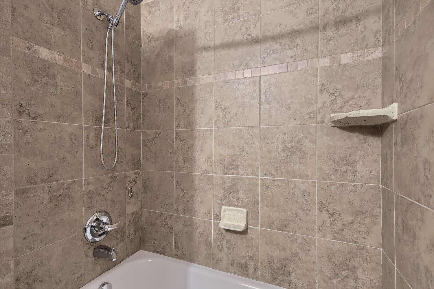 2-Bed Retreat in Englewood – Rent includes heating, water, and trash property image
