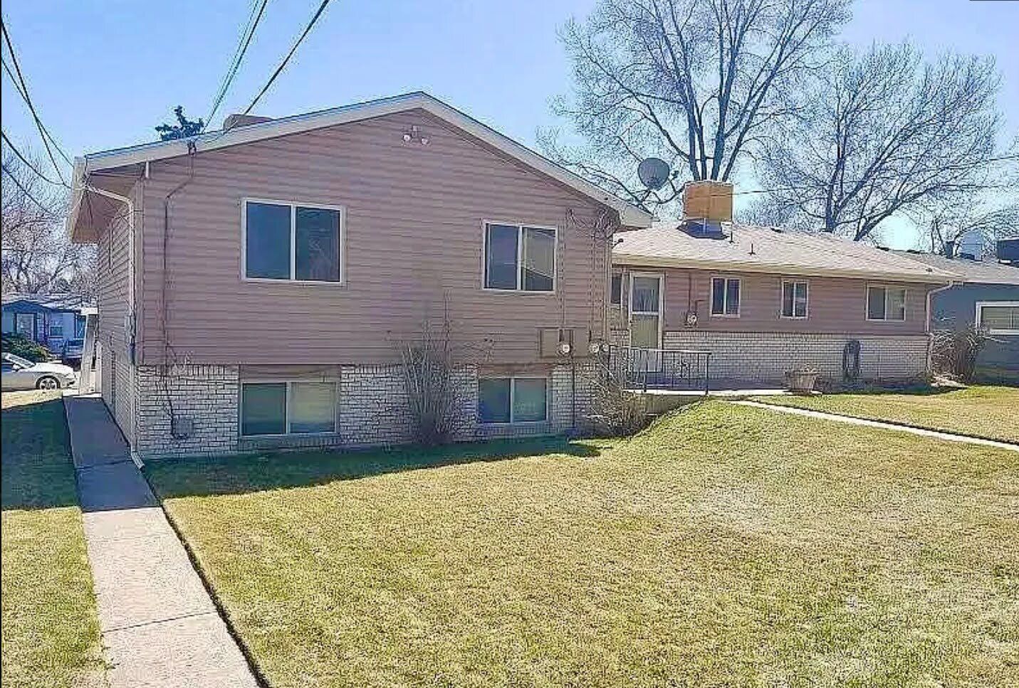 2-Bed Retreat in Englewood – Rent includes heating, water, and trash property image