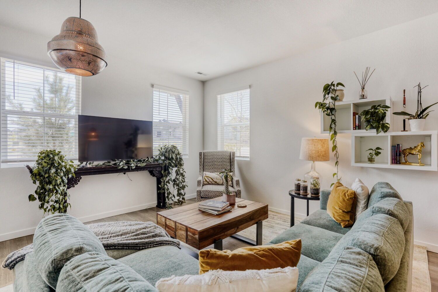 Modern 4-Bedroom Townhome for Rent in Prospect Village at Sterling Ranch property image