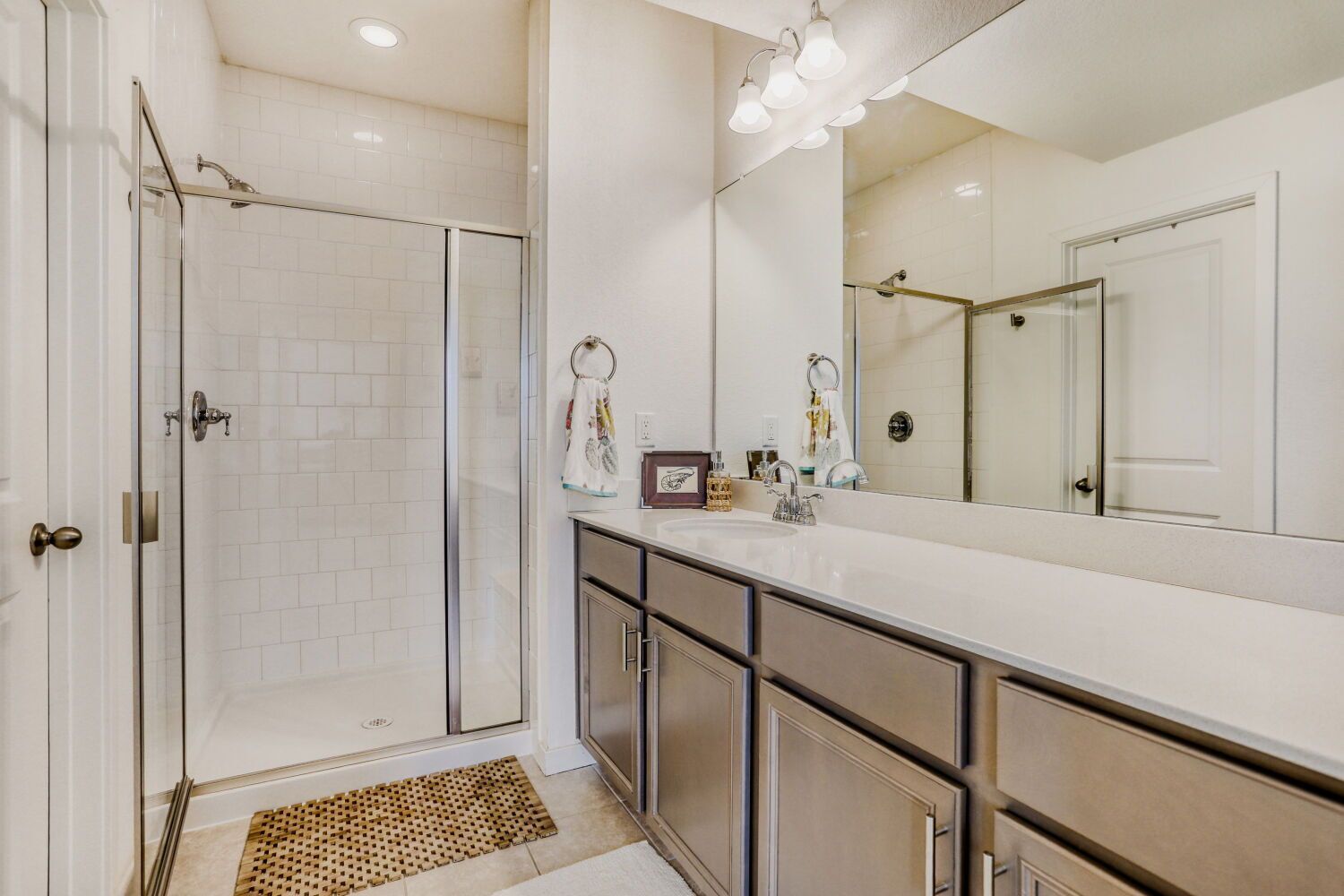 Modern 4-Bedroom Townhome for Rent in Prospect Village at Sterling Ranch property image