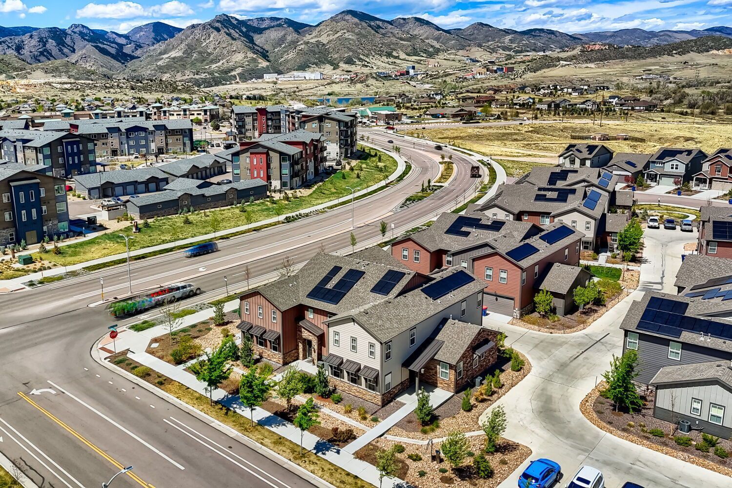 Modern 4-Bedroom Townhome for Rent in Prospect Village at Sterling Ranch property image