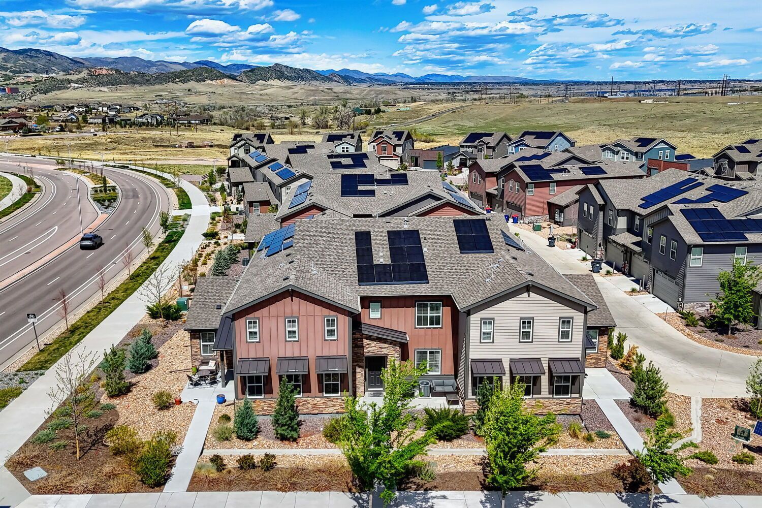 Modern 4-Bedroom Townhome for Rent in Prospect Village at Sterling Ranch property image