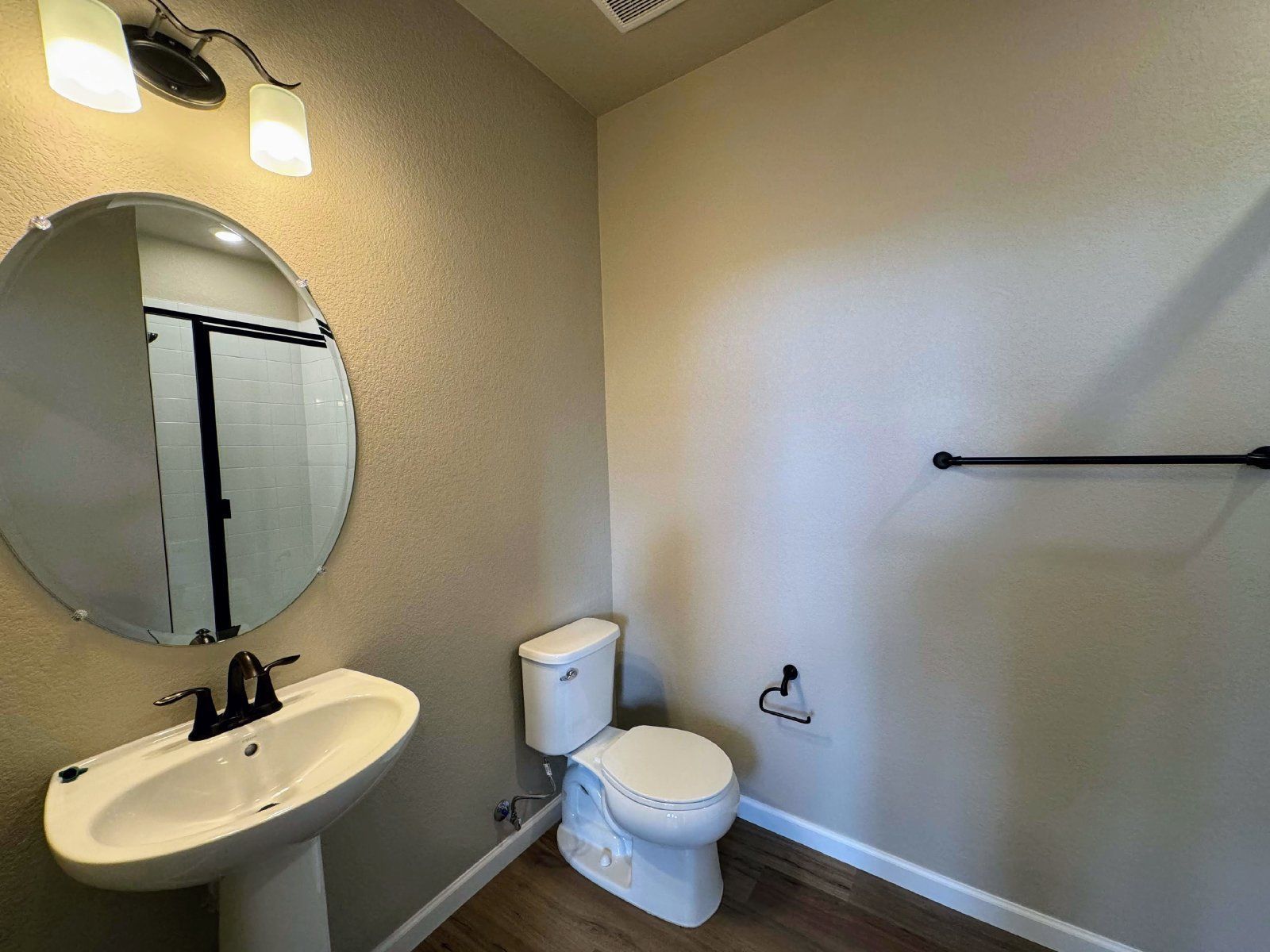 Experience Elevated Living: Spacious 4-Bed Townhouse with Scenic Views in Castle Pines property image