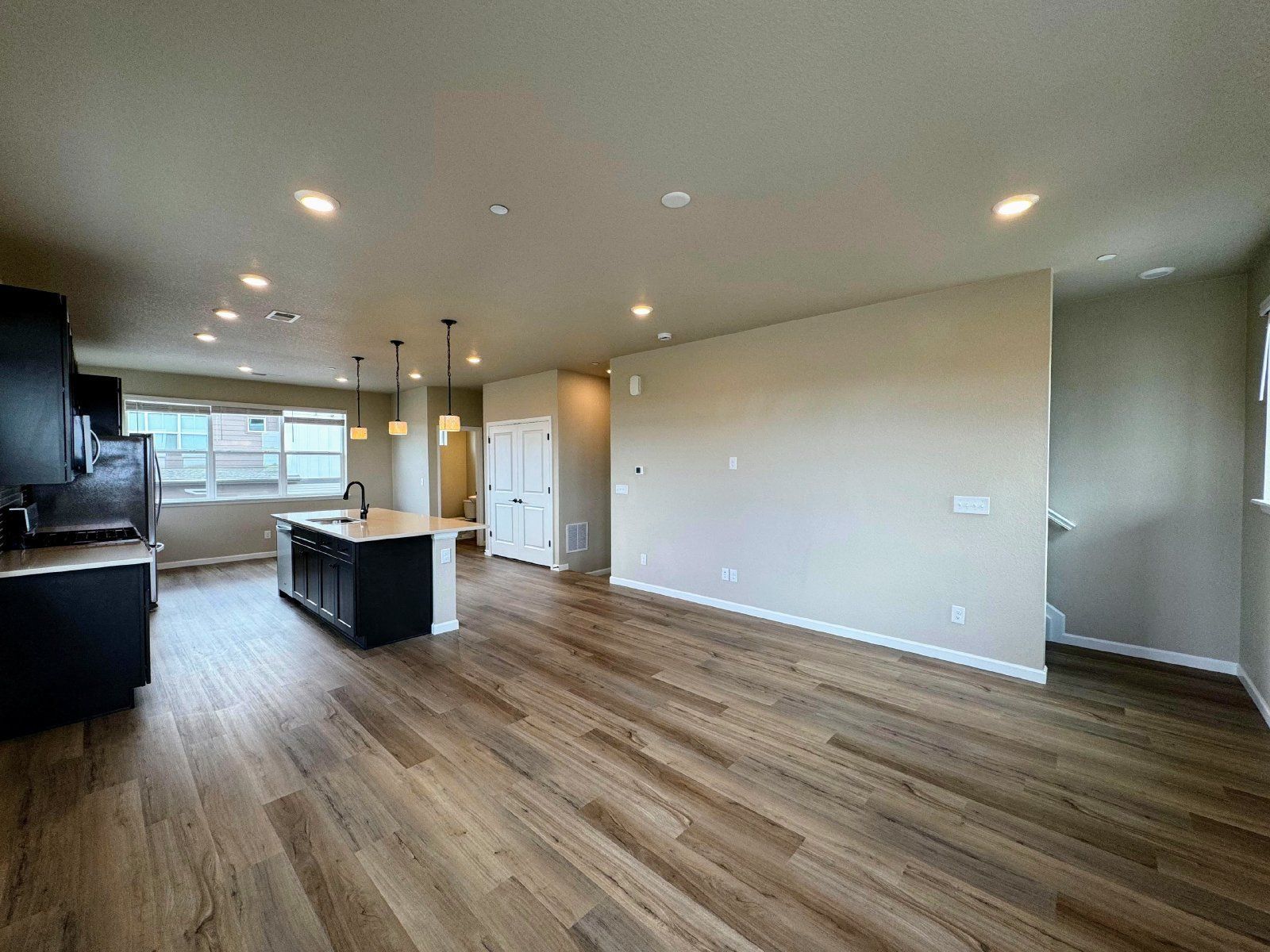 Experience Elevated Living: Spacious 4-Bed Townhouse with Scenic Views in Castle Pines property image