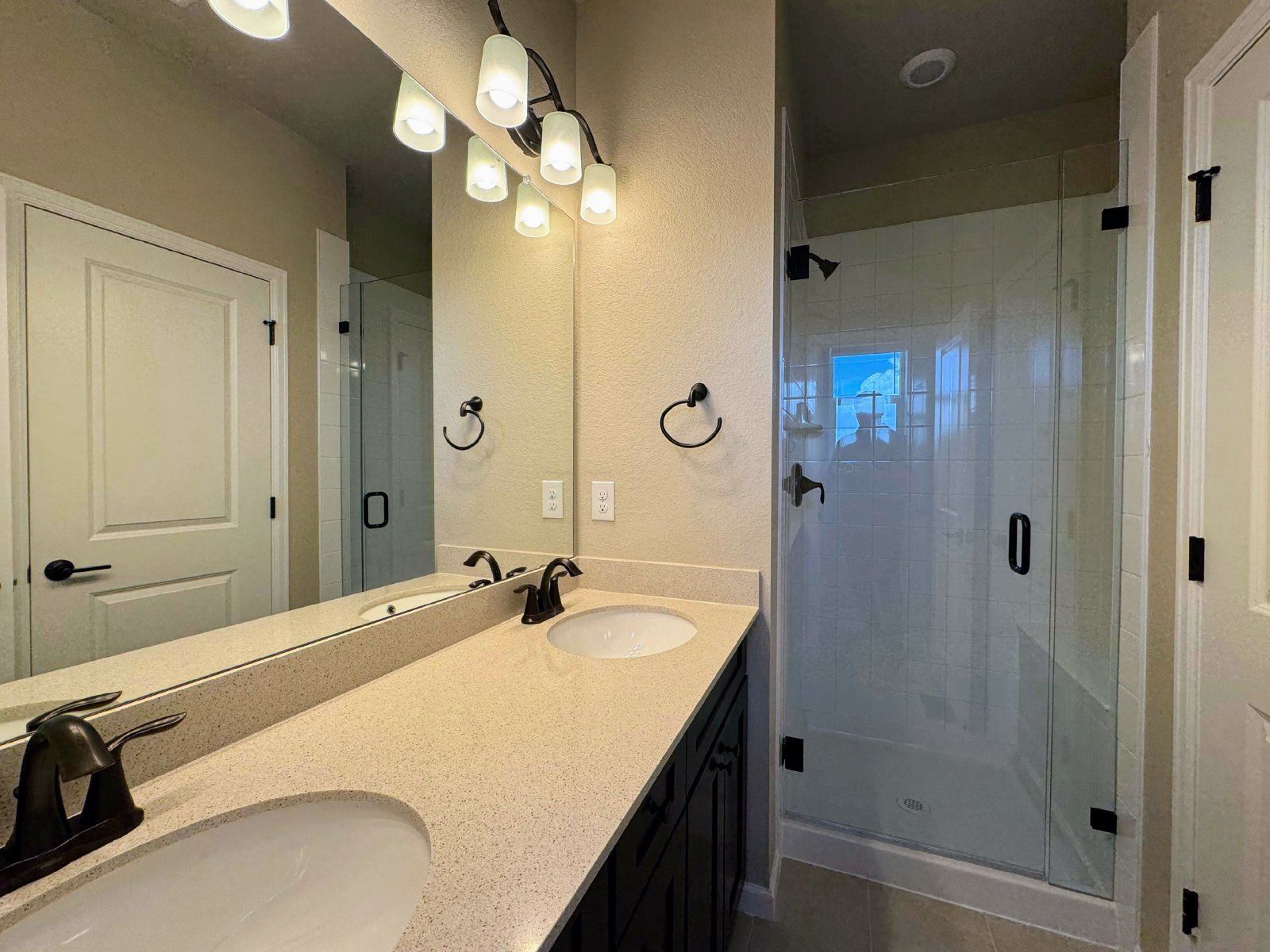 Experience Elevated Living: Spacious 4-Bed Townhouse with Scenic Views in Castle Pines property image