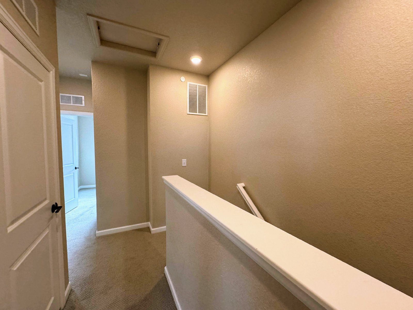Experience Elevated Living: Spacious 4-Bed Townhouse with Scenic Views in Castle Pines property image