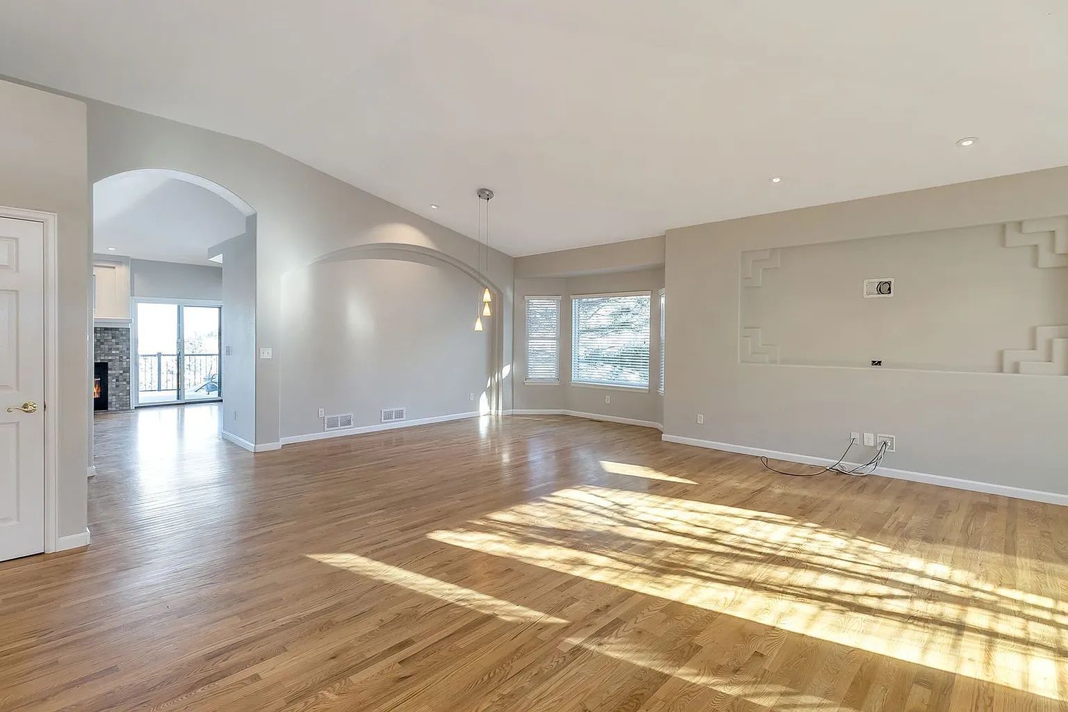 Spacious 5-Bedroom Rental Home in Littleton's Roxborough Neighborhood property image