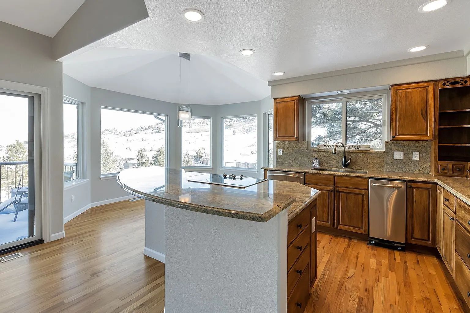Spacious 5-Bedroom Rental Home in Littleton's Roxborough Neighborhood property image