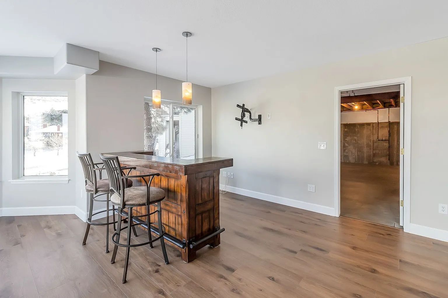 Spacious 5-Bedroom Rental Home in Littleton's Roxborough Neighborhood property image