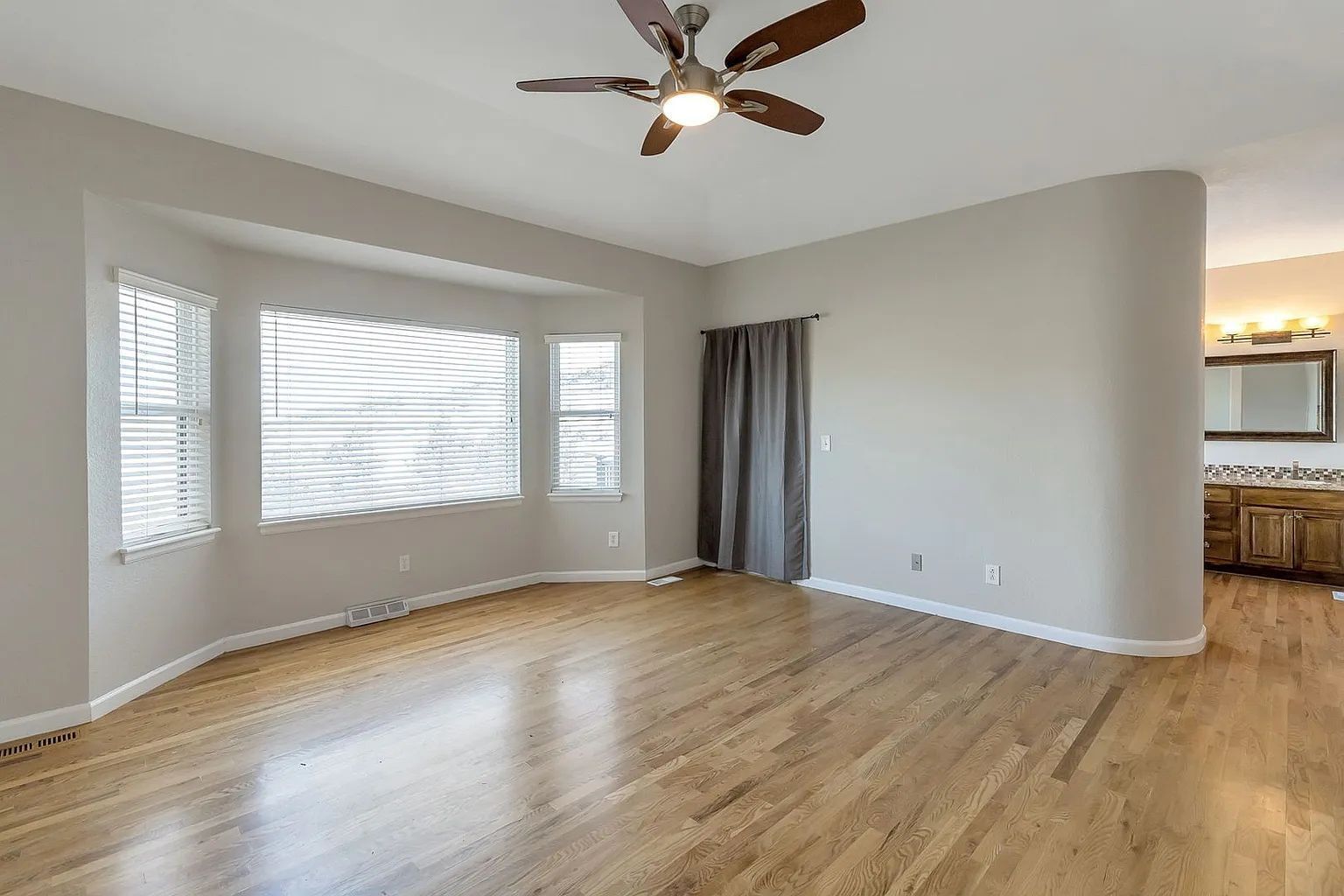 Spacious 5-Bedroom Rental Home in Littleton's Roxborough Neighborhood property image