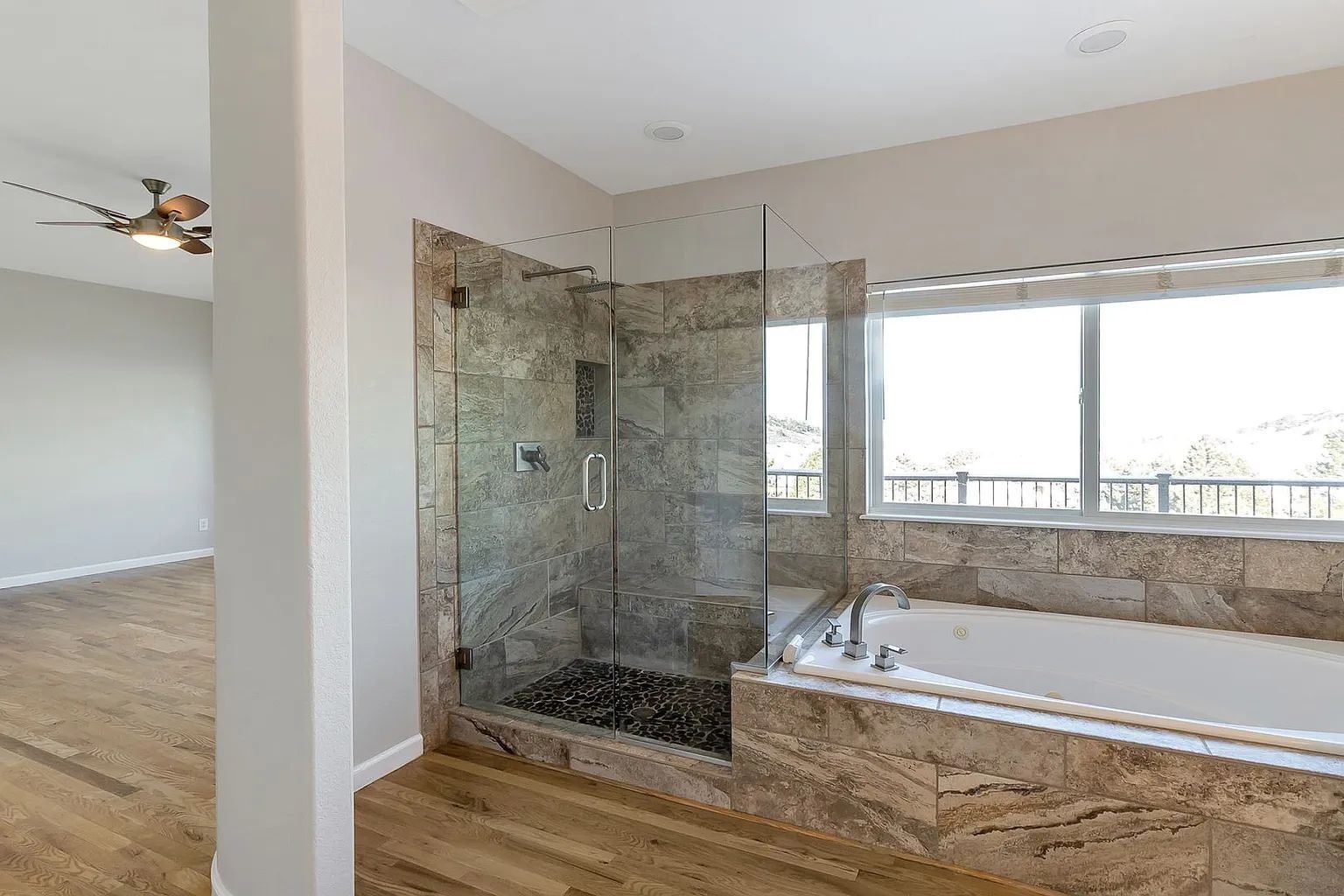 Spacious 5-Bedroom Rental Home in Littleton's Roxborough Neighborhood property image