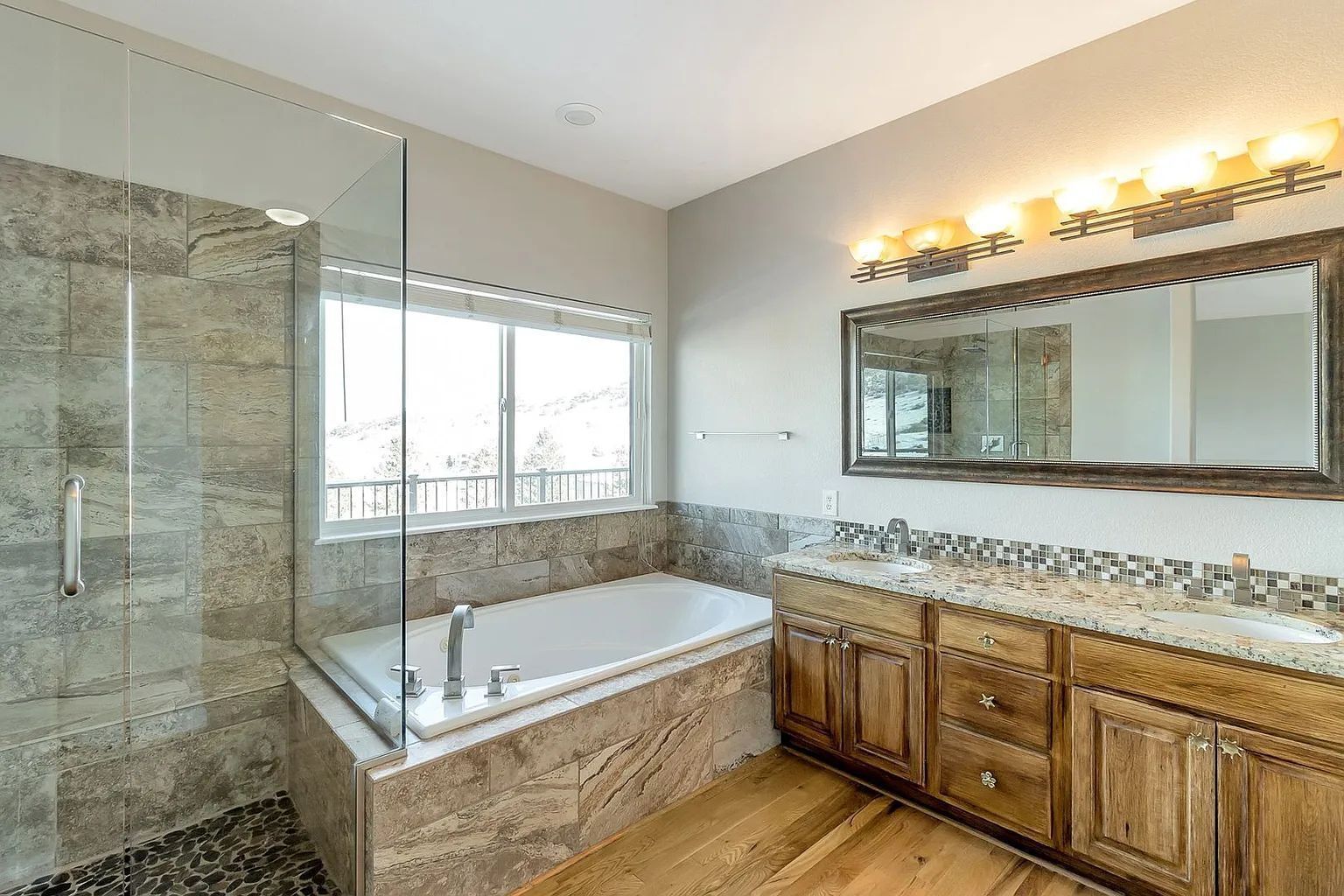 Spacious 5-Bedroom Rental Home in Littleton's Roxborough Neighborhood property image