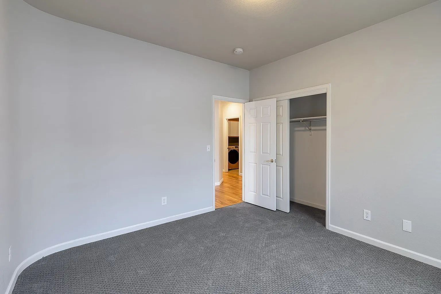 Spacious 5-Bedroom Rental Home in Littleton's Roxborough Neighborhood property image